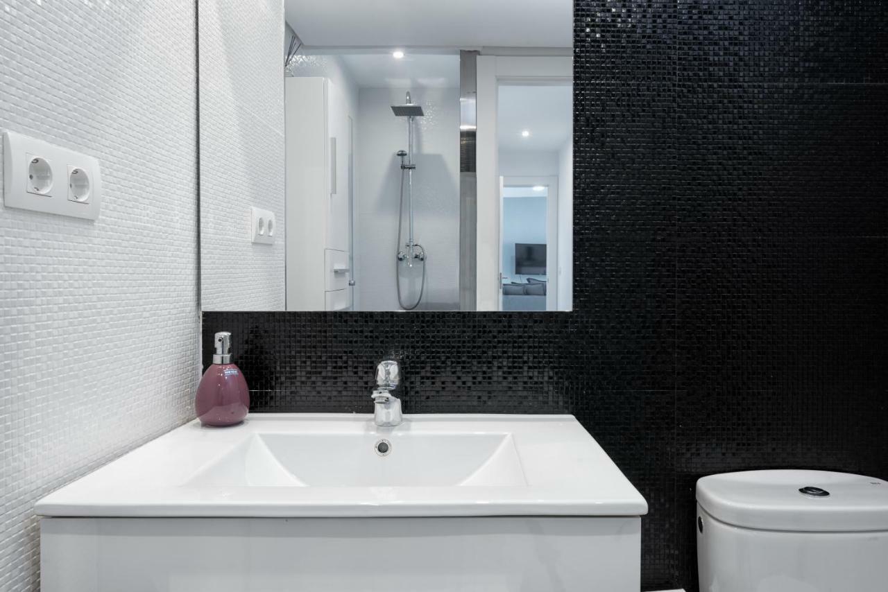 Seafront La Malagueta II Apartment Малага Екстериор снимка